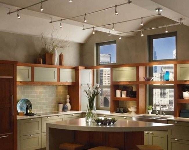 What is track lighting? Discover how you can use track lighting in your household